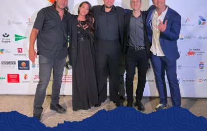 Anoche algunos profes de nuestra escuela participaron en la gala de presentación de temporada de @atresmediaradio organi…